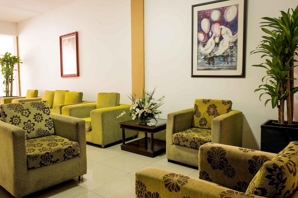 Hotel Puerta De Oro 巴兰基亚 外观 照片