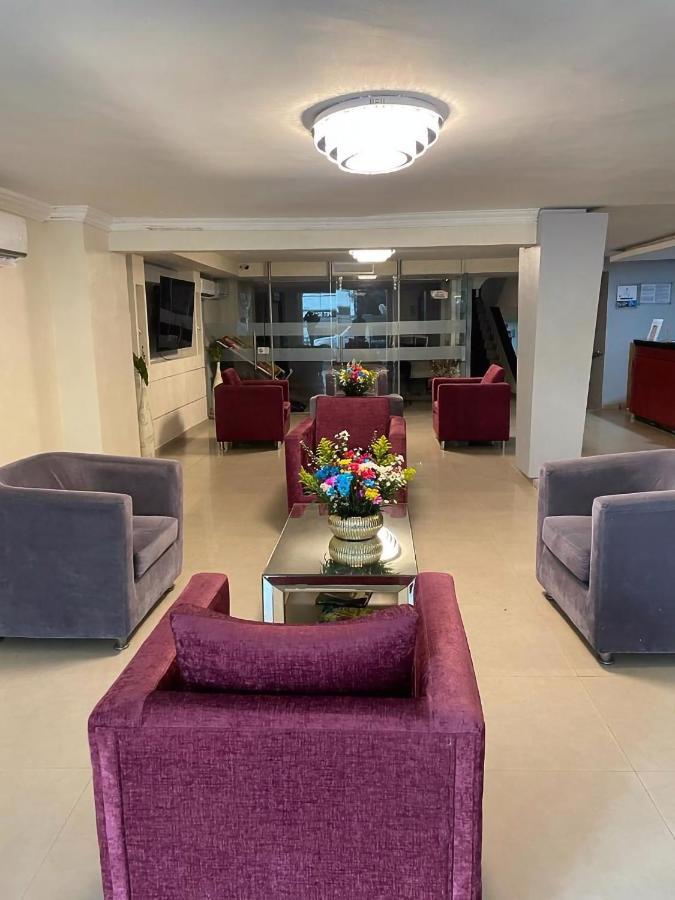 Hotel Puerta De Oro 巴兰基亚 外观 照片