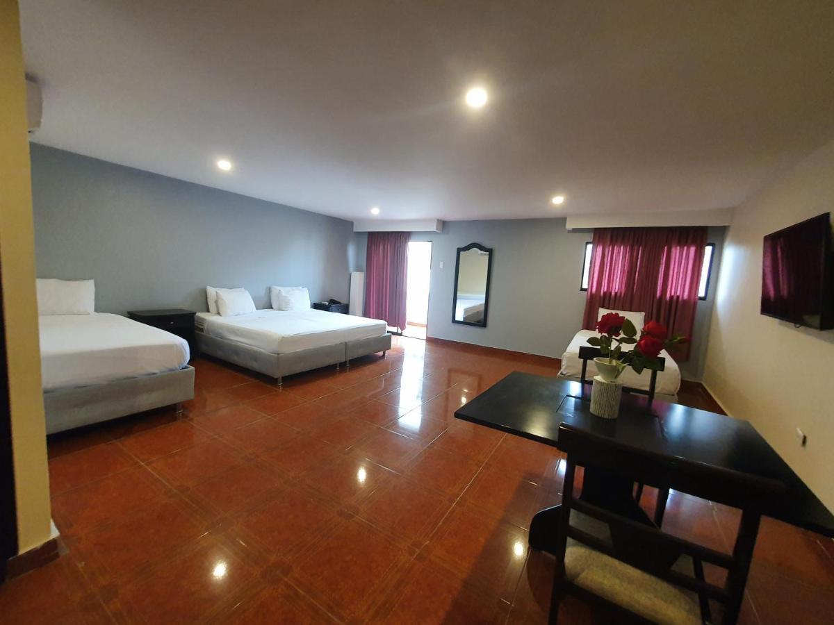 Hotel Puerta De Oro 巴兰基亚 外观 照片
