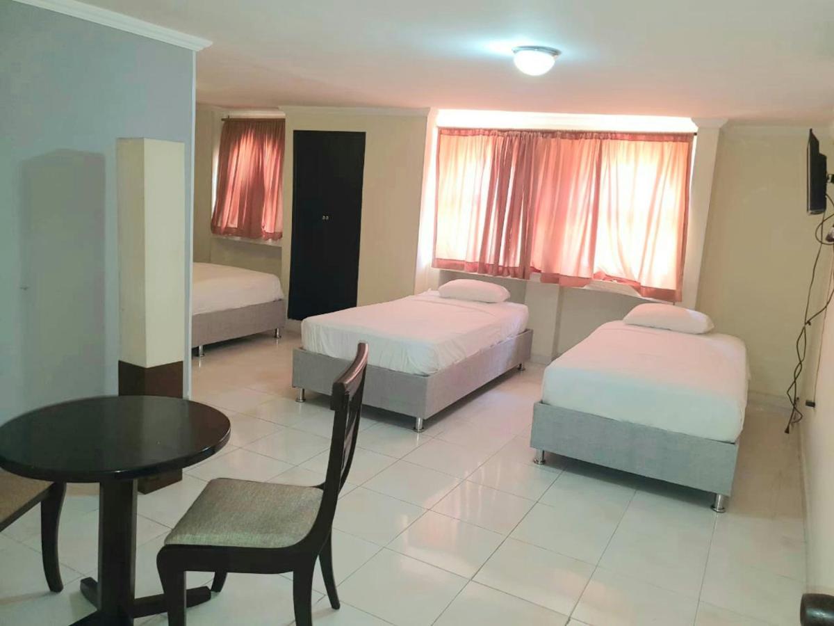 Hotel Puerta De Oro 巴兰基亚 外观 照片