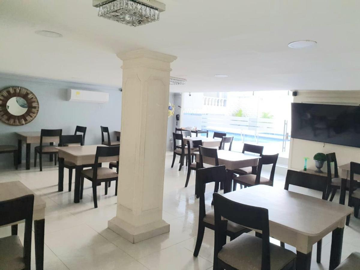 Hotel Puerta De Oro 巴兰基亚 外观 照片