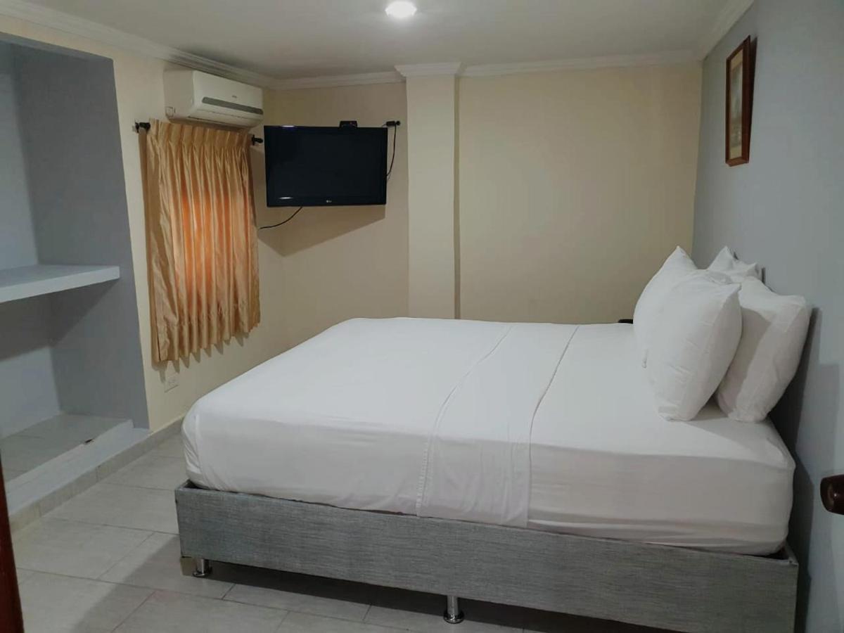 Hotel Puerta De Oro 巴兰基亚 外观 照片