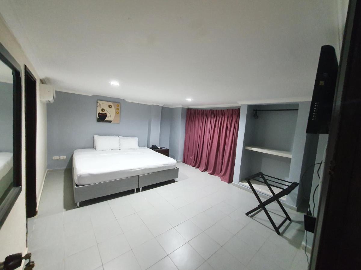 Hotel Puerta De Oro 巴兰基亚 外观 照片