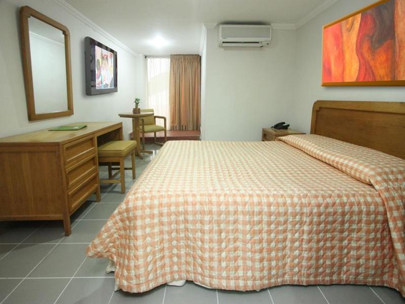 Hotel Puerta De Oro 巴兰基亚 外观 照片