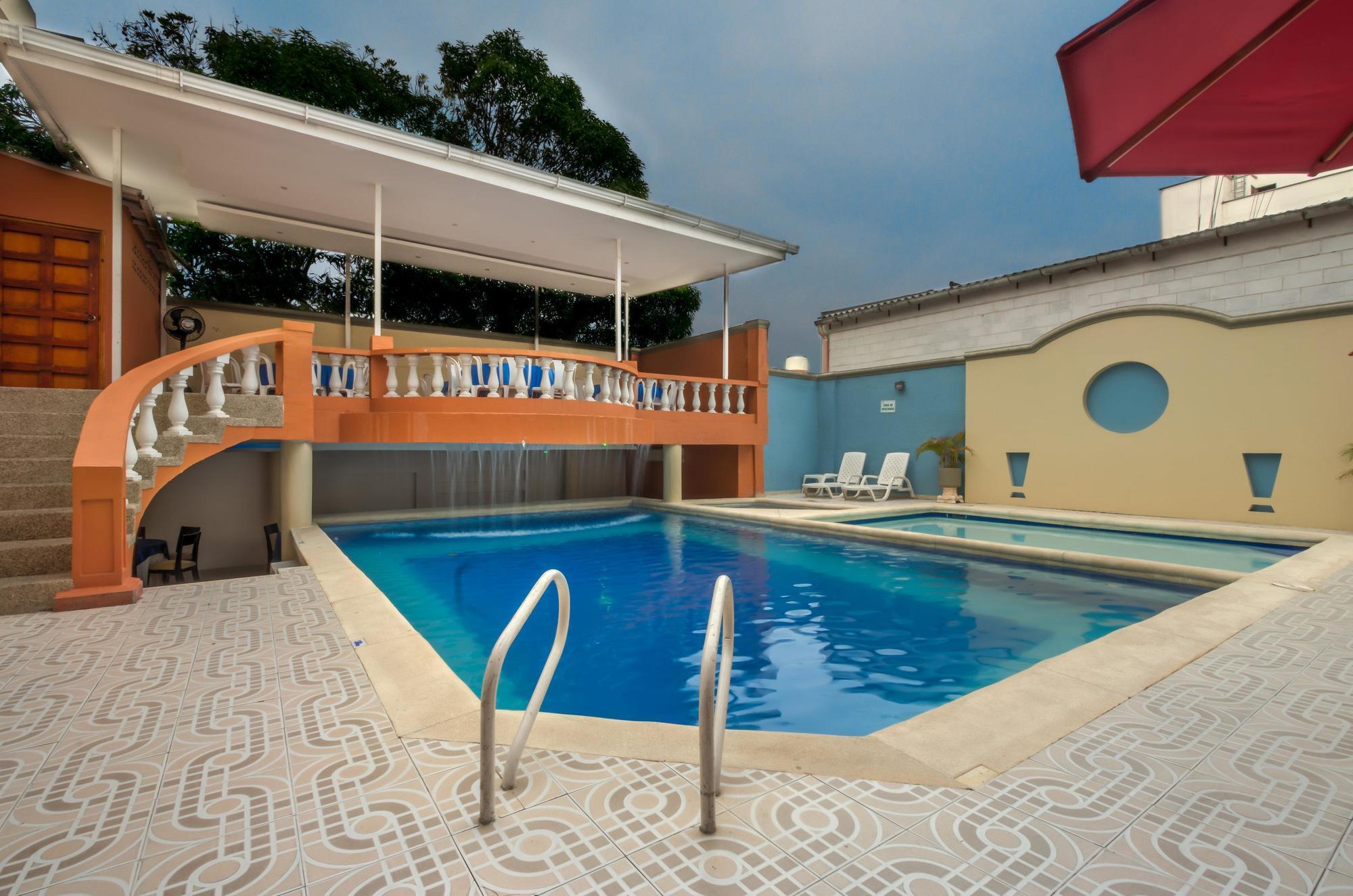 Hotel Puerta De Oro 巴兰基亚 外观 照片