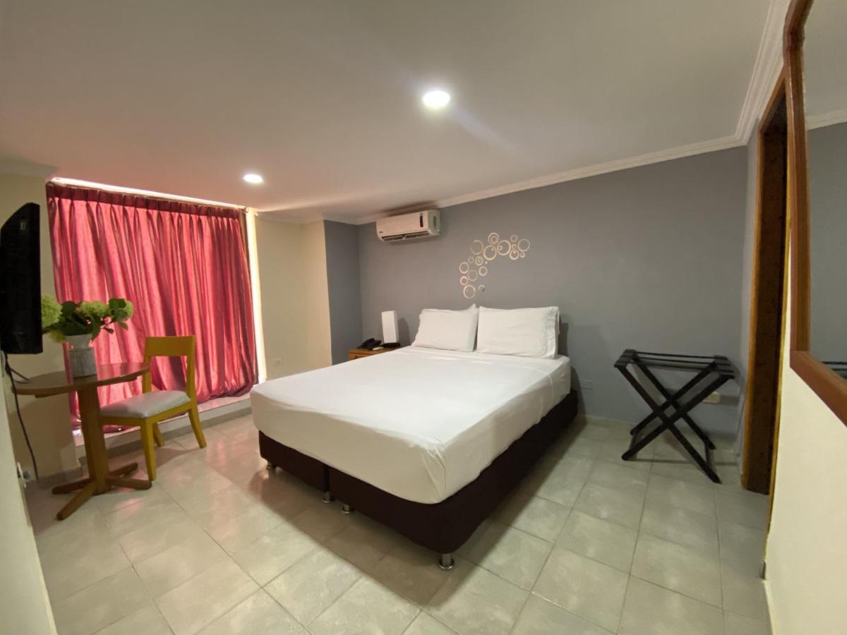 Hotel Puerta De Oro 巴兰基亚 外观 照片
