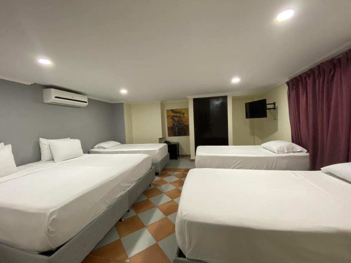 Hotel Puerta De Oro 巴兰基亚 外观 照片